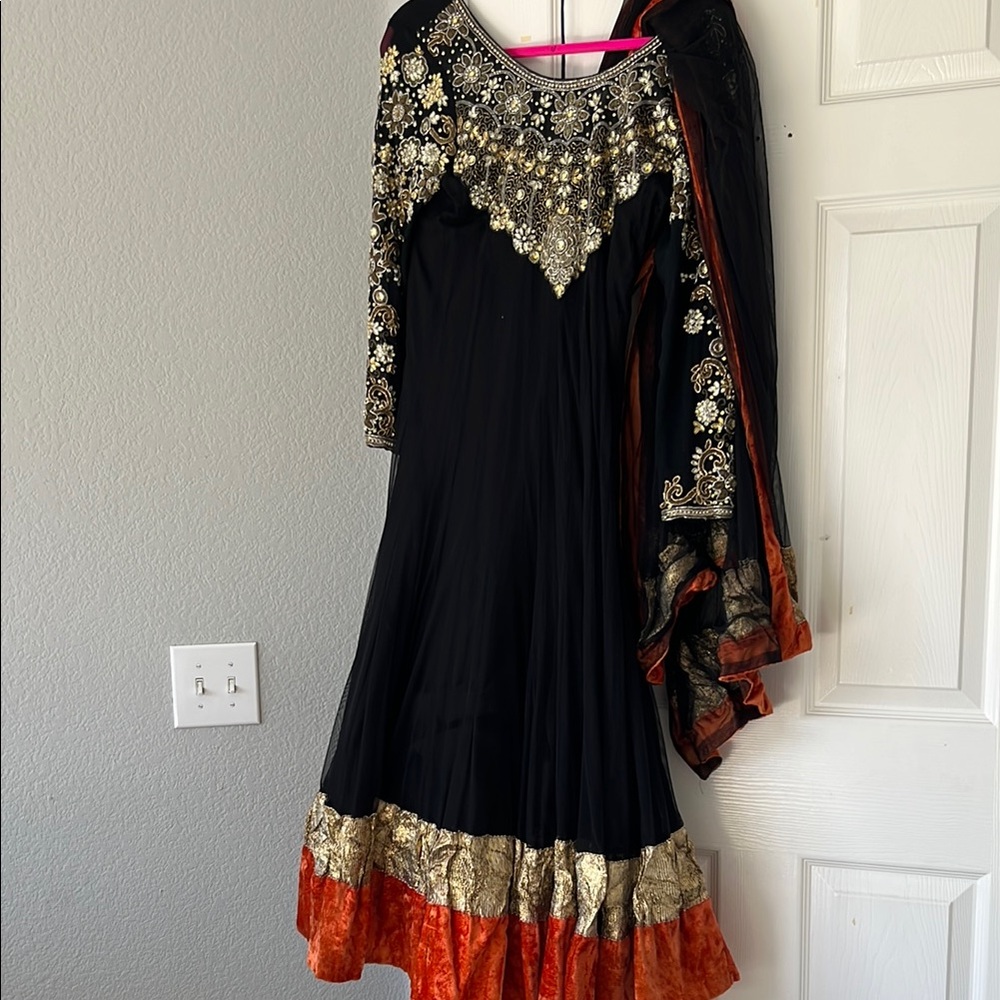 Pakistani suit anarkali